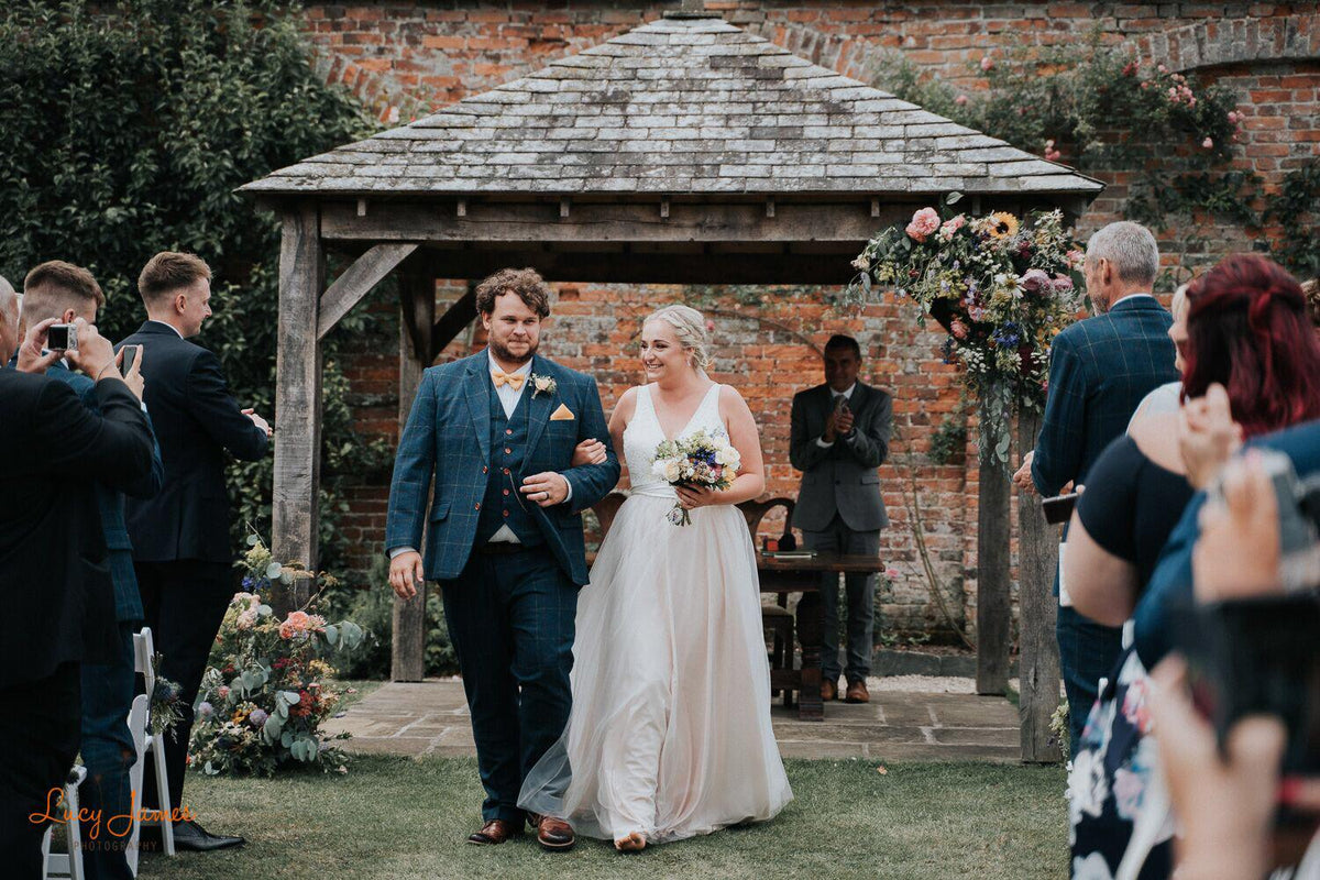 Stylish Ideas for Wedding Suits Stylish Ideas for Wedding Suits BDtailormadehockerty tweedmaker menstweedsuit